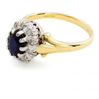 18ct Gold Sapphire/Diamond Cluster Ring Size J